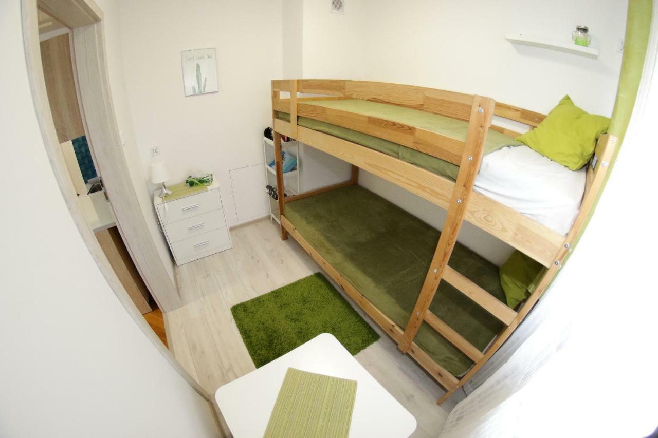 Apartament Na Gdynskiej Apartment Gdansk Bagian luar foto